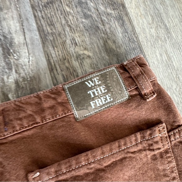 NWT! We The Free Carpenter TINSLEY BAGGY HIGH RISE STRAIGHT LEG Color: Chocolate - Picture 9 of 14